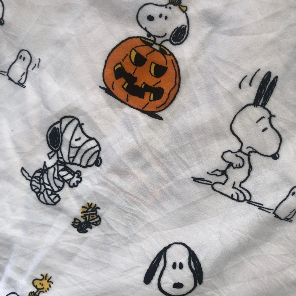 Peanuts Berkshire Halloween ￼Snoopy Queen Flat Sheet Charlie Brown Woodstock ￼